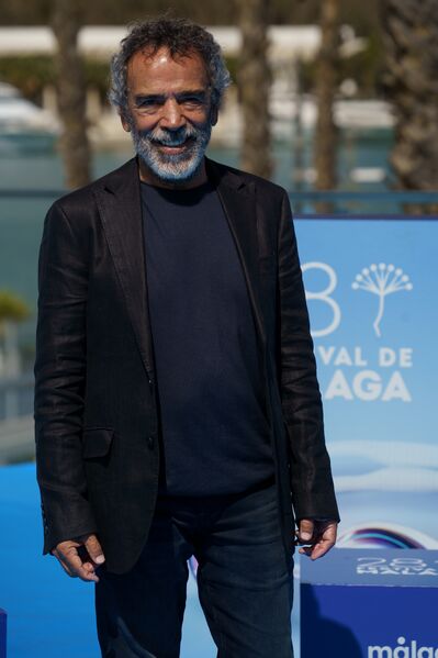 File:Damián Alcázar.jpg