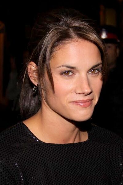 File:Missy Peregrym 06 (9680600585) (2).jpg