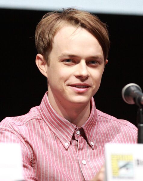 File:Dane DeHaan portrait.jpg