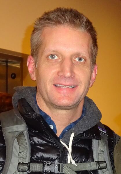 File:Paul Sparks portrait.jpg