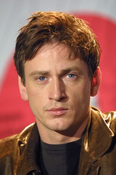 File:Benoît Magimel portrait.jpg