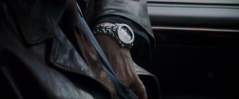 Al Pacino as Will Dormer with the TAG Heuer Link WT1110.BA0550 in Insomnia (2002)