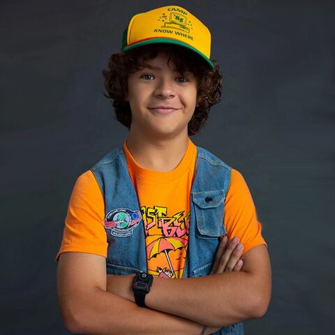 Gaten Matarazzo as Dustin Henderson with the Armitron FM Radio Watch 40-6351 in Stranger Things (2016)