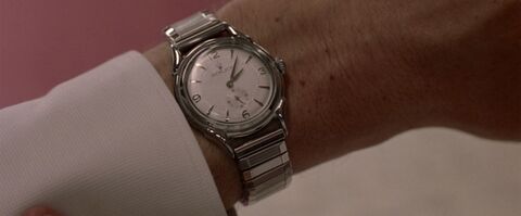 Guy Pearce as Ed Exley with the Rolex Precision in L.A. Confidential (1997)