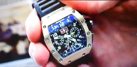 Jason Statham as Parker with the Richard Mille RM 011 Felipe Massa in Parker (2013)