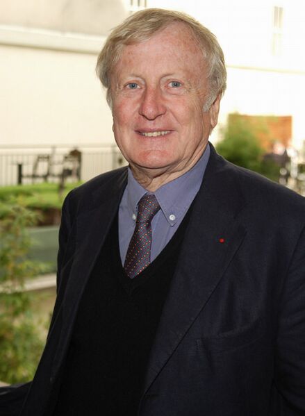 File:Claude Rich portrait.jpg