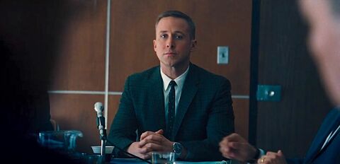 Ryan Gosling as Neil Armstrong with the Omega Speedmaster ST105.012 in First Man (2018)