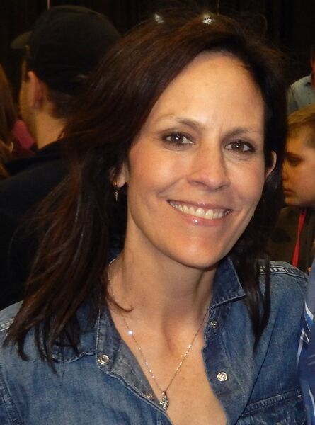 File:Annabeth Gish.jpg