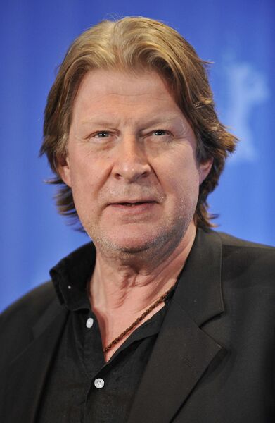 File:Rolf Lassgård portrait.jpg