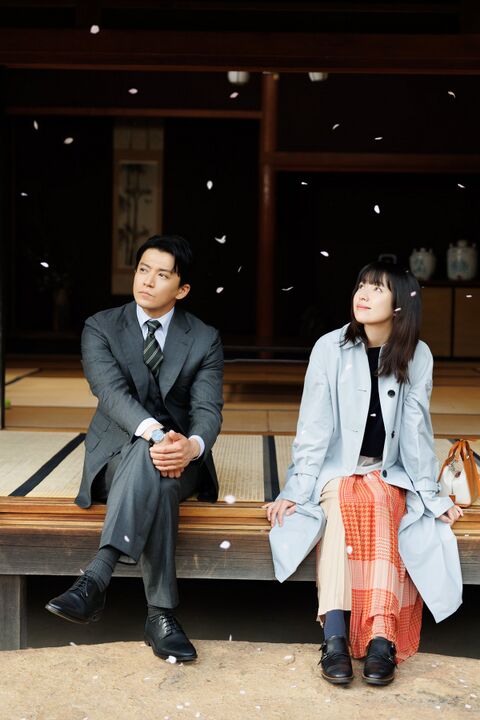 Shun Oguri as Sosuke Fujiwara with the Omega De Ville Trésor Orbis Edition 432.13.40.21.03.001 in Romantics Anonymous (2025)