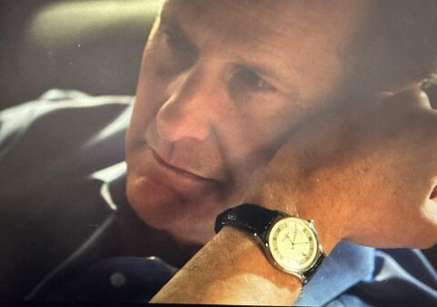 Jeff Daniels as Will McAvoy with the Will McAvoy's dress watch in The Newsroom (2012)