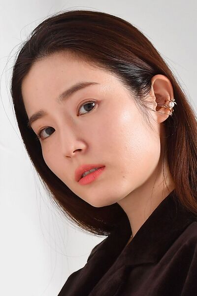 File:Misako Renbutsu portrait.jpg