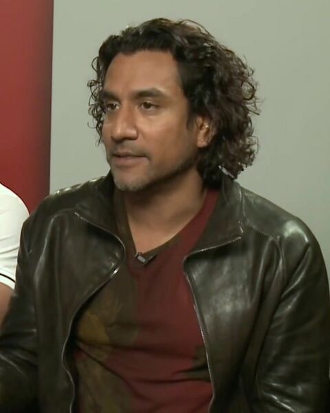 File:Naveen Andrews portrait.jpg