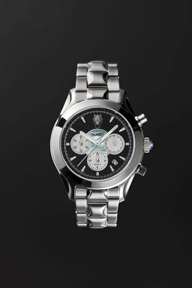 K-uno Final Fantasy VII Chronograph Cloud Strife