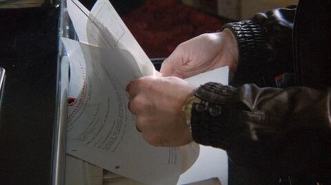 Richard Chamberlain as Jason Bourne with the Rolex Day-Date in The Bourne Identity (1988)
