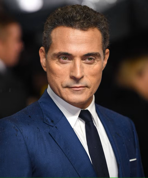 File:Rufus Sewell (cropped).png
