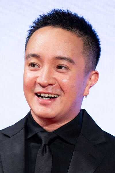 File:Gaku Hamada portrait.jpg