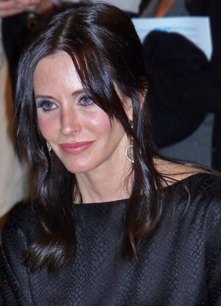 File:Courteney Cox '10 PaleyFest.jpg