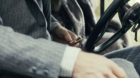 Cillian Murphy as Thomas "Tommy" Shelby with the Waltham Railroad in Peaky Blinders (2013)