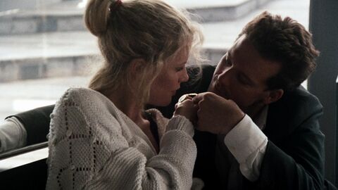 Kim Basinger as Elizabeth McGraw with the Cartier Santos in 9½ Weeks (1986)