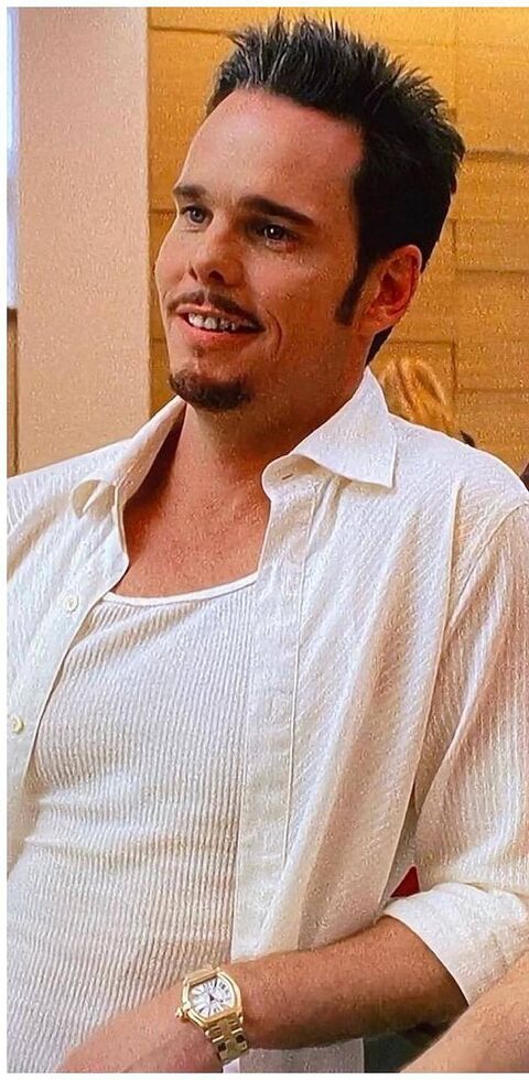 Kevin Dillon as Johnny "Drama" Chase with the Cartier Roadster (steel and gold) in Entourage (2004)