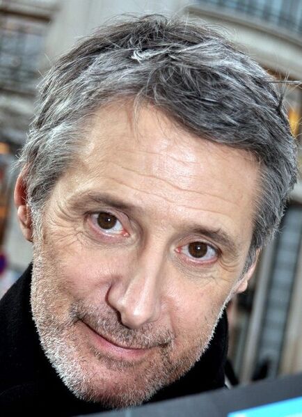 File:Antoine de Caunes portrait.jpg