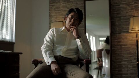 Masatoshi Nagase with the Lemania Czechoslovak Air Force chronograph in HOTEL IRIS (2022)