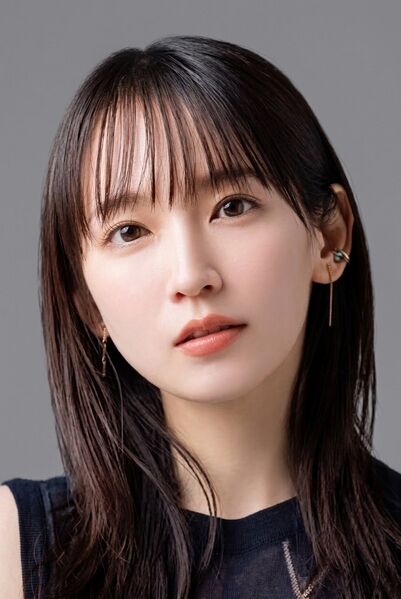 File:Riho Yoshioka portrait.jpg