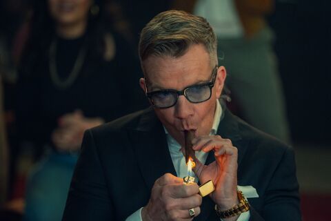 Max Beesley as Henry Collins with the Rolex Daytona 16528 in The Gentlemen (2024)