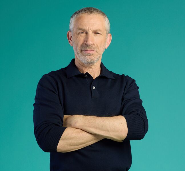 File:Mark Ivanir portrait.jpg