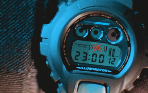 Tom Cruise as Ethan Hunt with the Casio G-Shock DW6900-1V in Mission: Impossible II (2000)