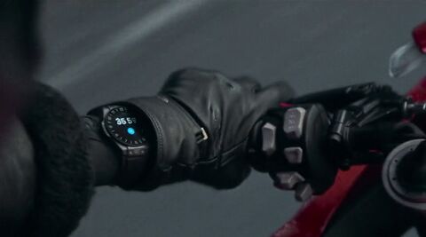 Gal Gadot as Rachel Stone with the Hublot Big Bang e in Heart of Stone (2023)