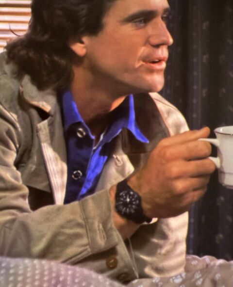 Mel Gibson as Martin Riggs with the Timex Black Max 42911 in Lethal Weapon (1987)