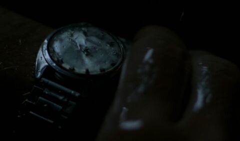 Charlie Sheen as Chris Taylor with the Seiko (unidentified model) in Platoon (1986)
