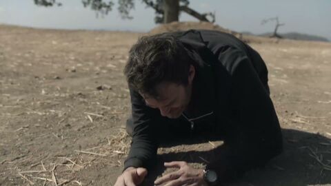 Bill Hader as Barry Berkman with the 5.11 Tactical Sentinel 50133-019 in Barry (2018)