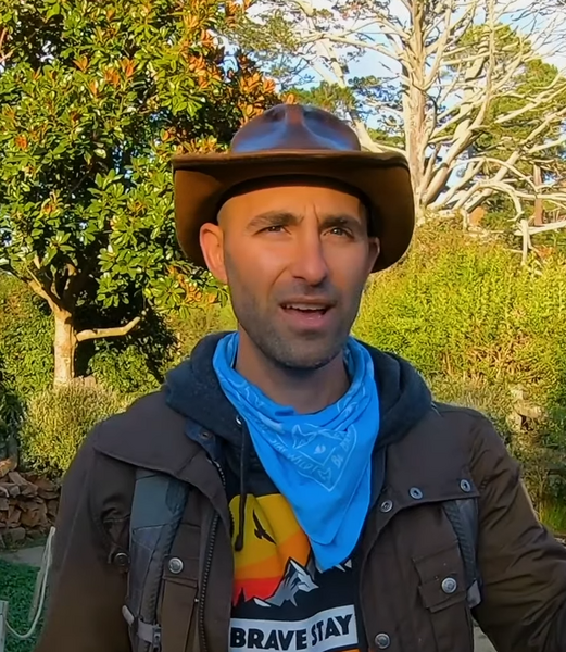 File:Coyote Peterson portrait.png