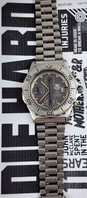 TAG Heuer 3000 Professional 232.206