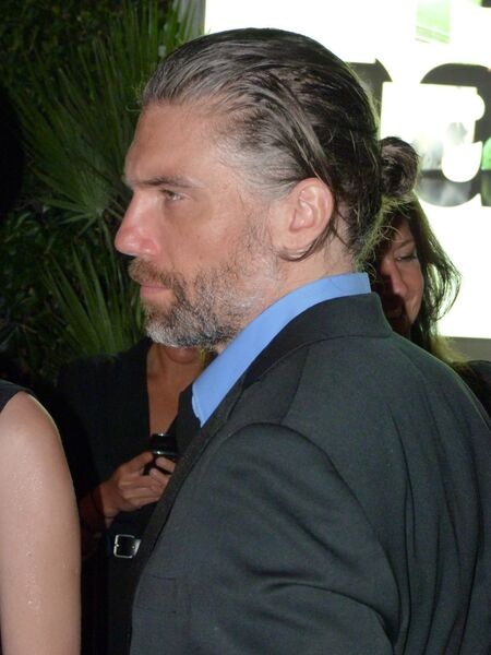 File:Anson Mount - Cannes.jpg