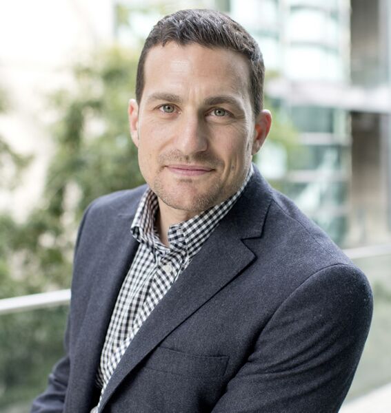 File:Andrew Huberman portrait.jpg