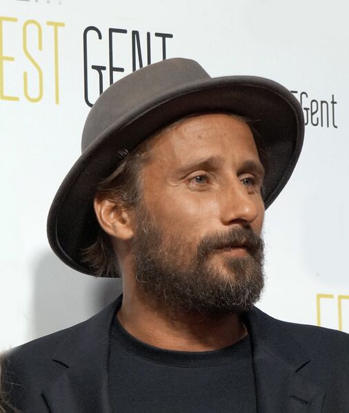 File:Matthias Schoenaerts (2019).jpg