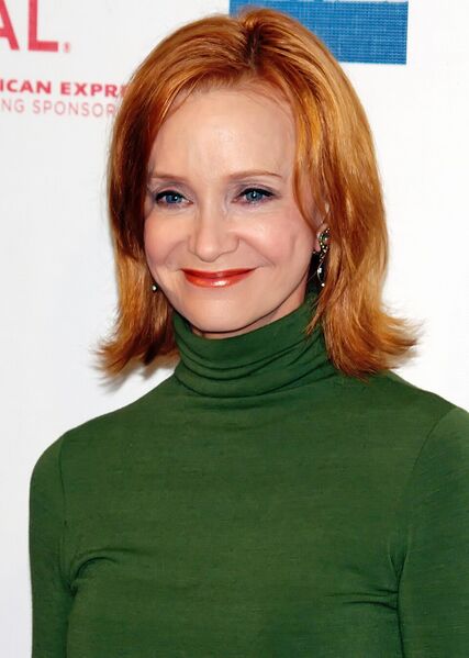 File:Swoosie Kurtz portrait.jpg