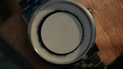 Vincent Cassel as Serac with the Movado (unidentified model) in Westworld (2016)