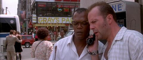 Bruce Willis as John McClane with the Breitling Chronomat in Die Hard with a Vengeance (1995)