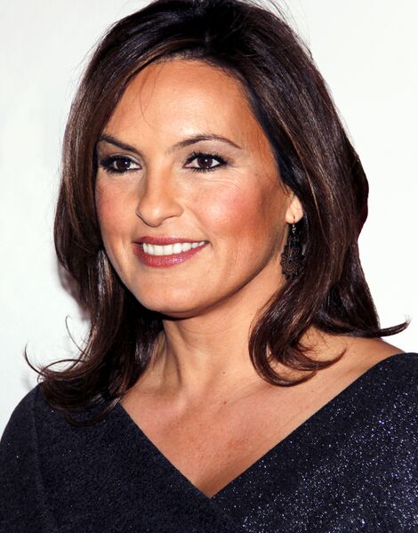 File:Mariska Hargitay portrait.jpg