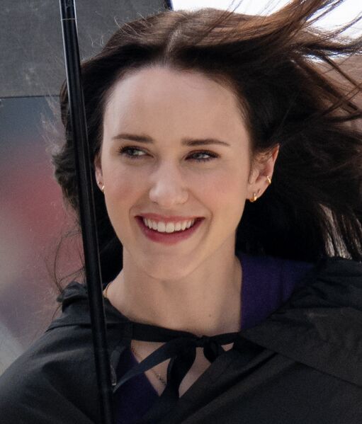File:Rachel Brosnahan portrait.jpg