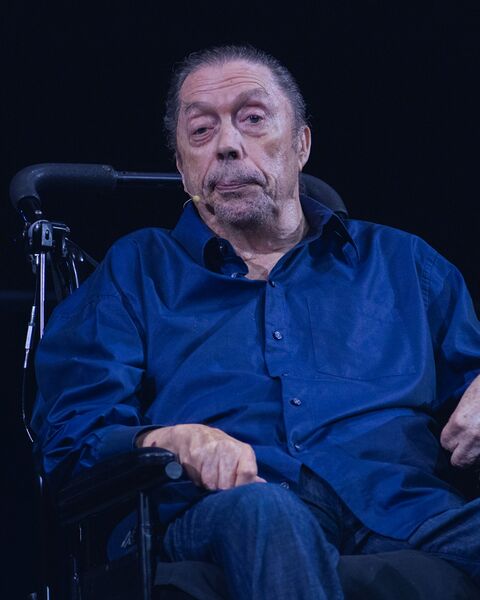 File:Tim Curry.jpg