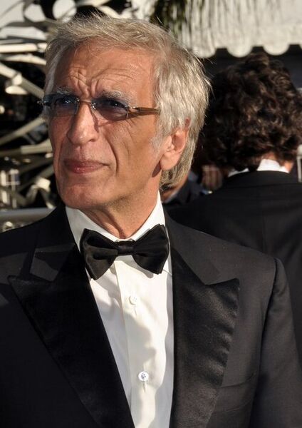 File:Gérard Darmon portrait.jpg