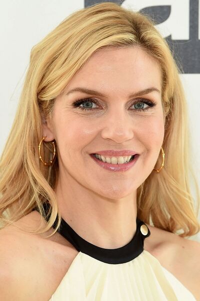 File:Rhea Seehorn portrait.jpg