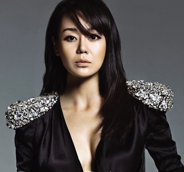 File:Yunjin Kim portrait.jpg