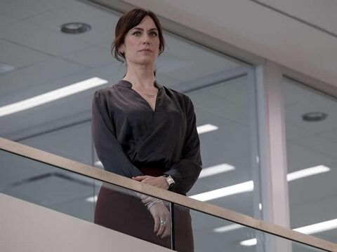 Maggie Siff as Wendy Rhoades with the Cartier Tank in Billions (2016)